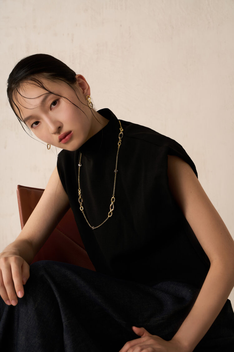 OLIVIA YAO JEWELLERY 推出 2025 秋冬系列!Sense of Place:安放心靈的私密場域! 品牌推出全新系列 「Sense of Place」,從「自己的房間」出發,以首飾表達自我情感堆疊與蛻變。(圖/OLIVIA YAO JEWELLERY提供)