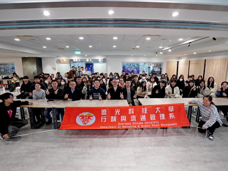 圖文：百夫長創辦人陳志彬蒞臨僑光科大行銷與流通管理系就業學程現身傳授創新秘訣。