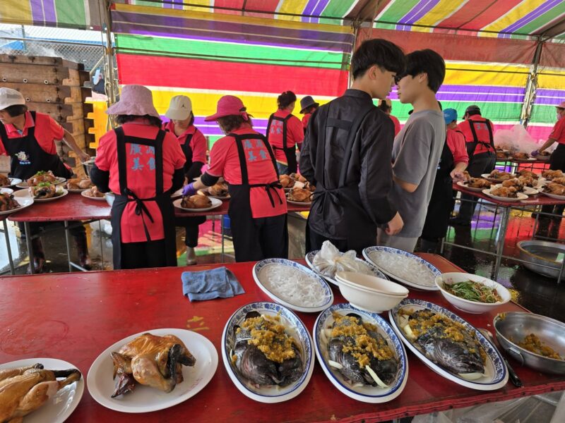 圖文：先天玉虛北極殿 恭迎崑崙白鶴仙童聖駕 舉行安座入火大典。