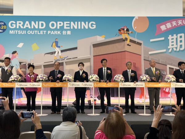 近年台南市政府招商成果亮眼,今年MITSUI OUTLET PARK台南2期正式完工營運。(圖/台南市政府提供)